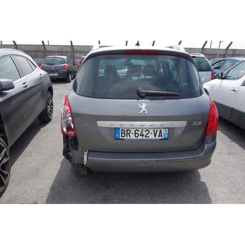 Pretensionneur de ceinture avant droit PEUGEOT 308 1 SW Photo n°8