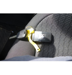 Pretensionneur de ceinture avant droit PEUGEOT 308 1 SW