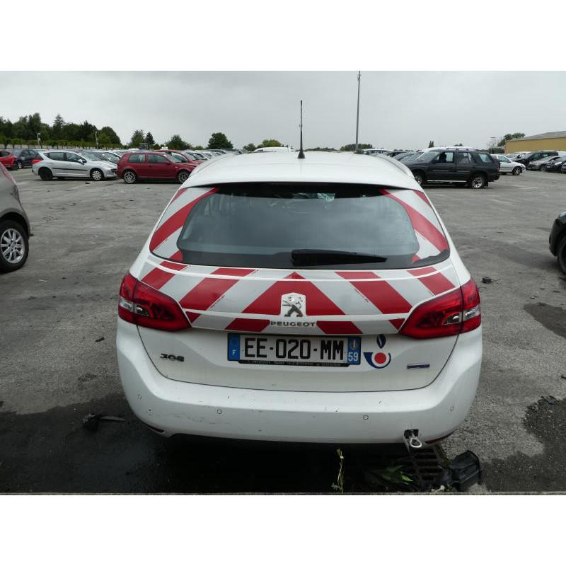 Pivot de moyeu avant gauche PEUGEOT 308 2 SW Photo n°8