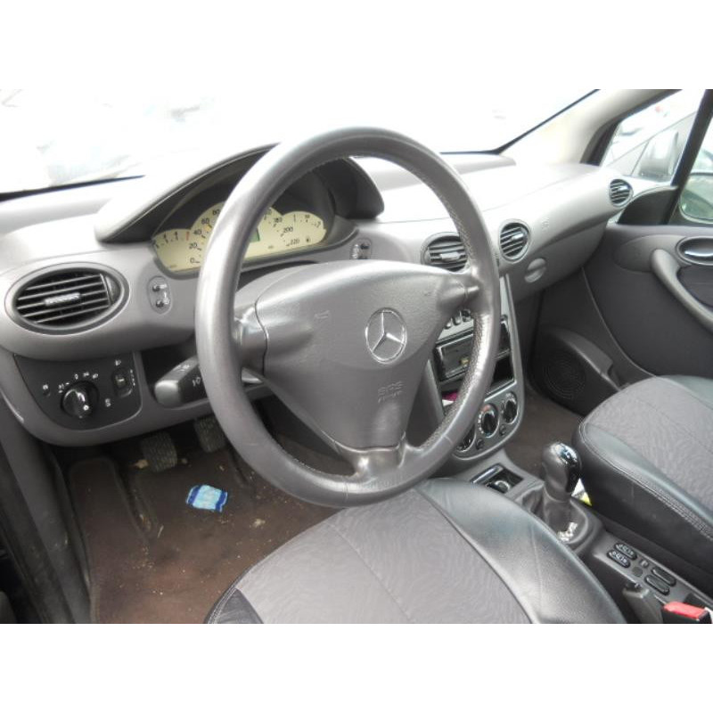 Pretensionneur de ceinture avant gauche MERCEDES CLASSE A 168 Photo n°11
