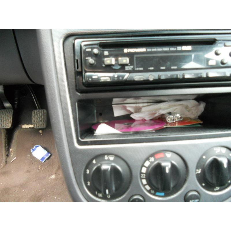 Pretensionneur de ceinture avant gauche MERCEDES CLASSE A 168 Photo n°12