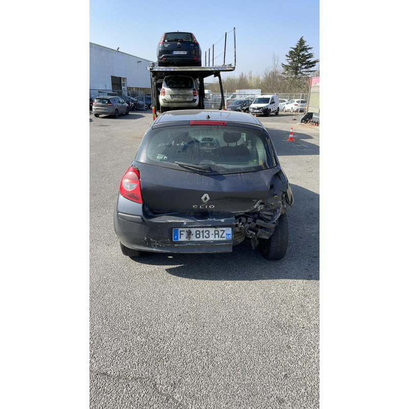 Pretensionneur de ceinture avant droit RENAULT CLIO 3 Photo n°6