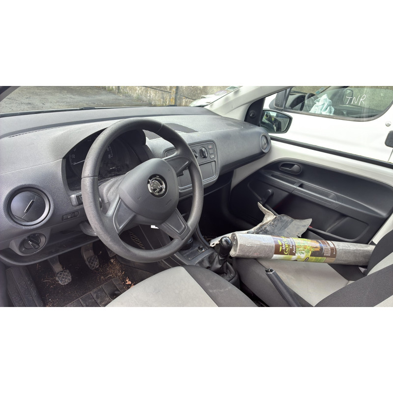 SKODA CITIGO PHASE 1 1.0 MPI - 12V Photo n°17