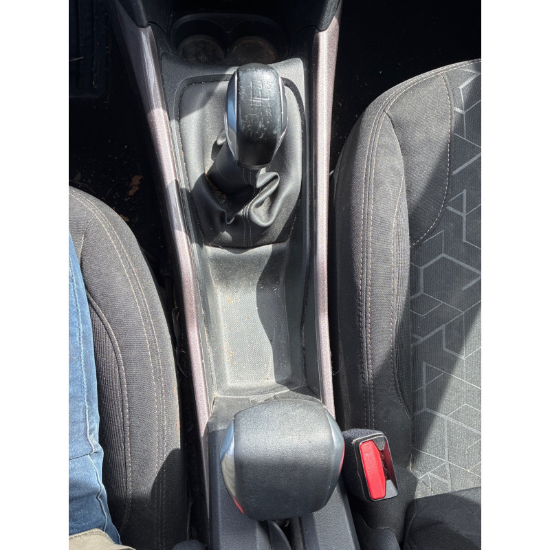 PEUGEOT 2008 1 PHASE 1 1.2 VTI - 12V Photo n°3