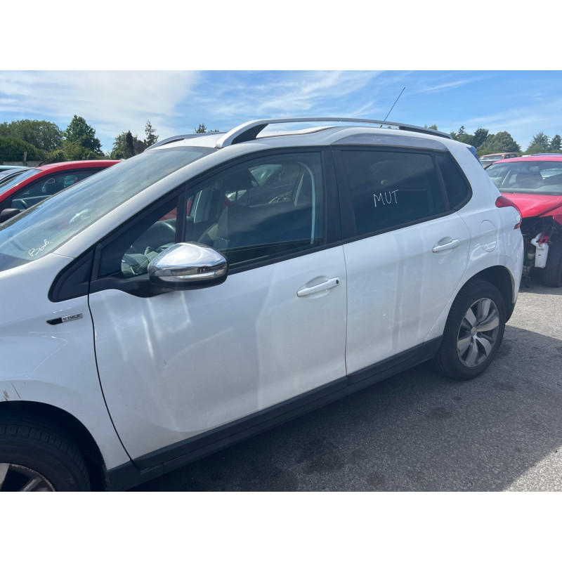 PEUGEOT 2008 1 PHASE 1 1.2 VTI - 12V Photo n°10