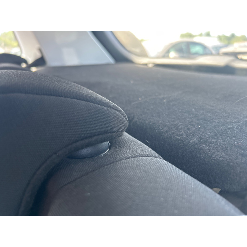 PEUGEOT 2008 1 PHASE 1 1.2 VTI - 12V Photo n°19