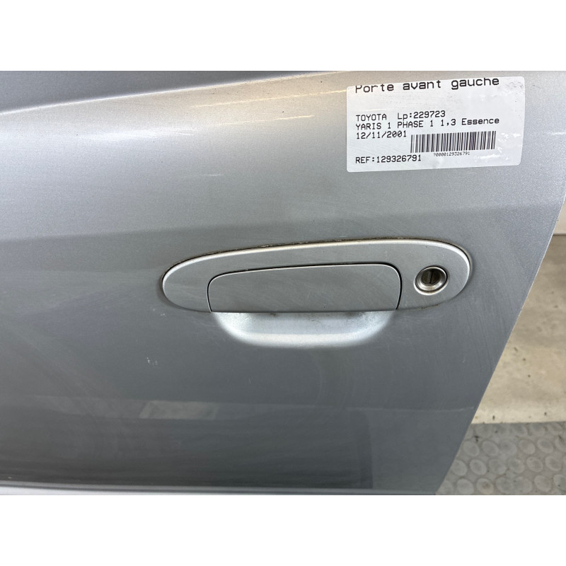 Porte avant gauche TOYOTA YARIS 1 Photo n°2