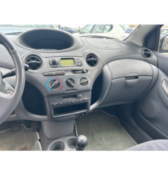 Renfort pare choc avant (traverse) TOYOTA YARIS 1