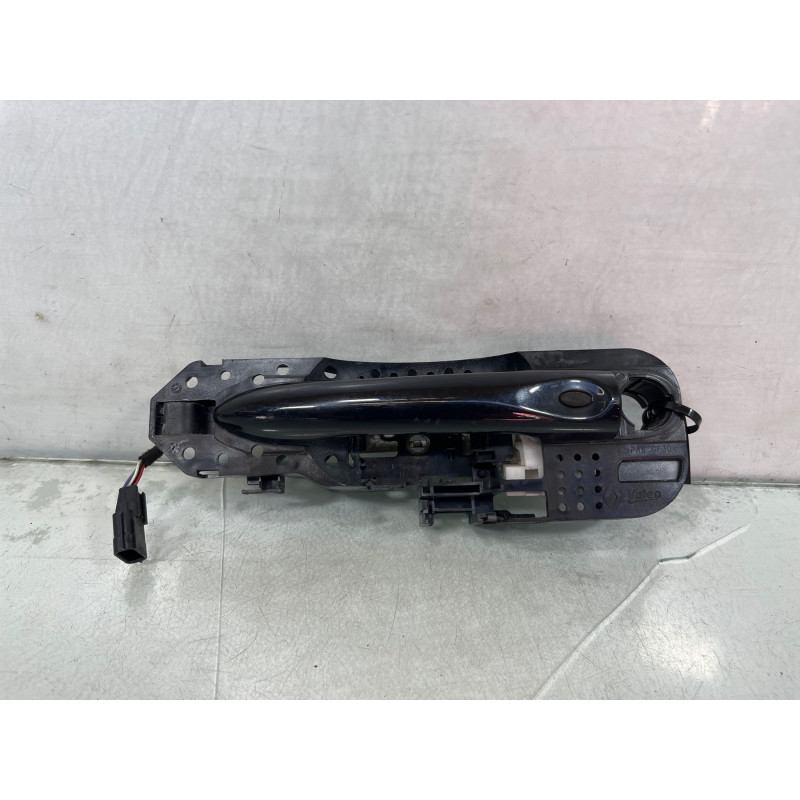 Poignee porte avant gauche RENAULT GRAND SCENIC 3 Photo n°1