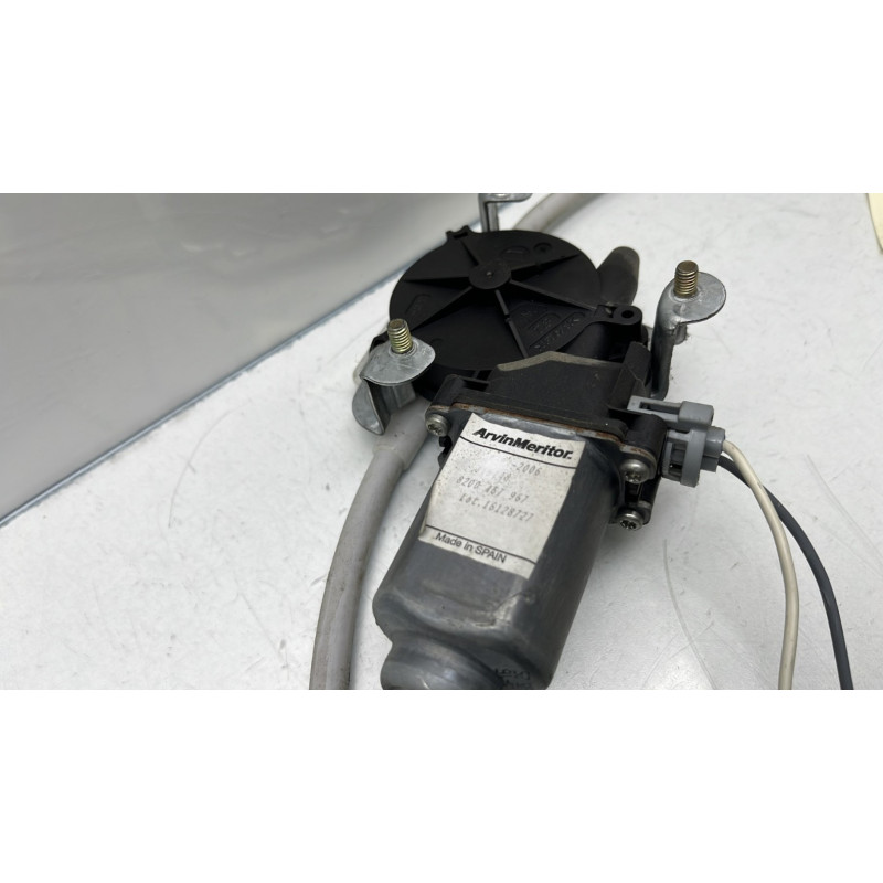 Leve vitre electrique avant droit RENAULT MASTER 2 Photo n°6