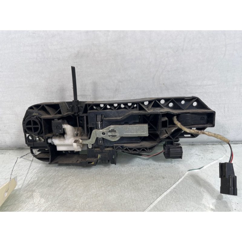 Poignee porte arriere gauche RENAULT GRAND SCENIC 3 Photo n°1