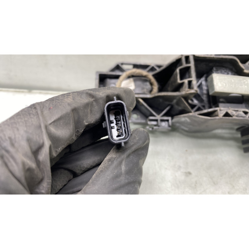 Poignee porte arriere droit RENAULT MEGANE 3 Photo n°3
