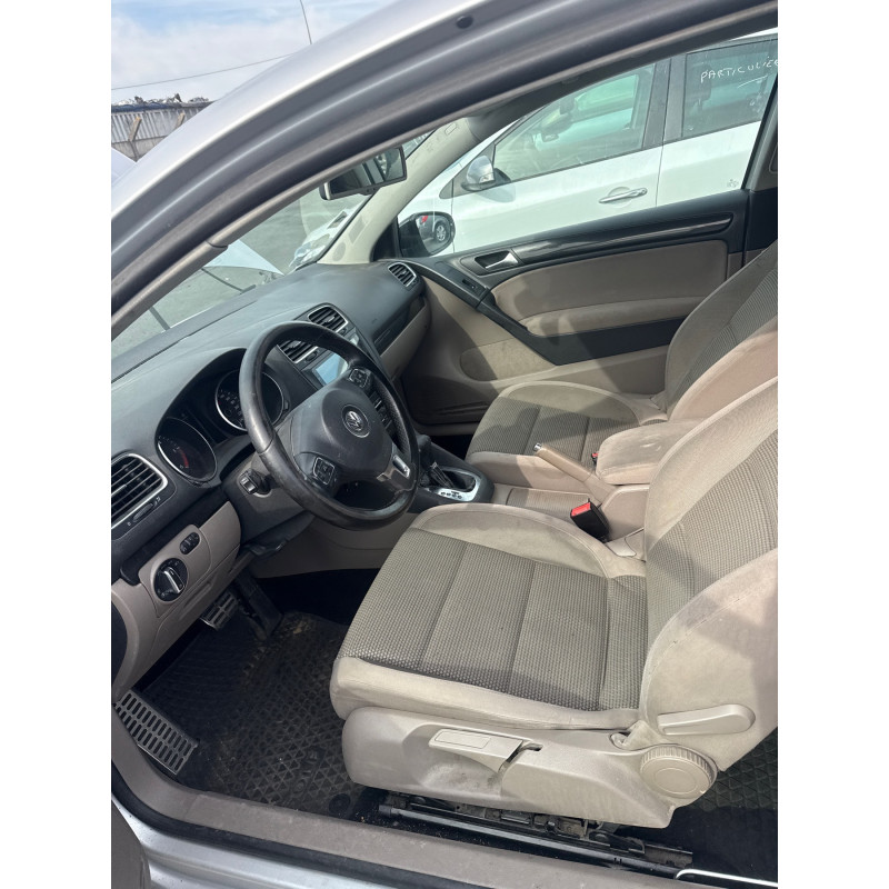 VOLKSWAGEN GOLF 6 2.0 TDI - 16V TURBO Photo n°21