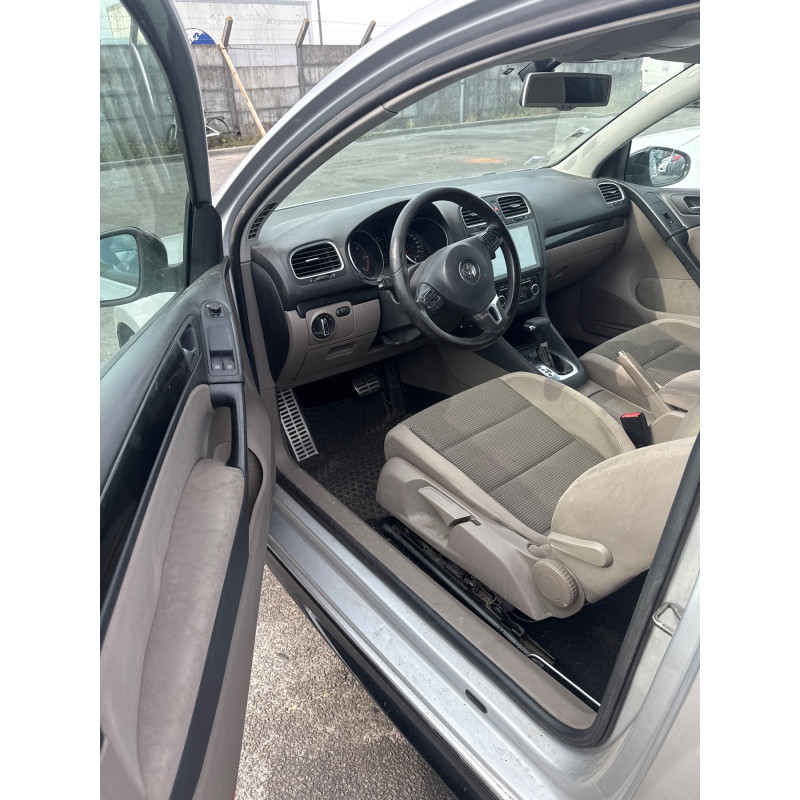 VOLKSWAGEN GOLF 6 2.0 TDI - 16V TURBO Photo n°25
