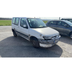 Vitre arriere gauche PEUGEOT PARTNER 1