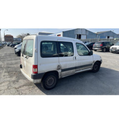 Vitre arriere gauche PEUGEOT PARTNER 1