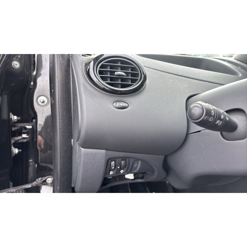 RENAULT TWINGO 2 PHASE 2 1.2i - 16V Photo n°14