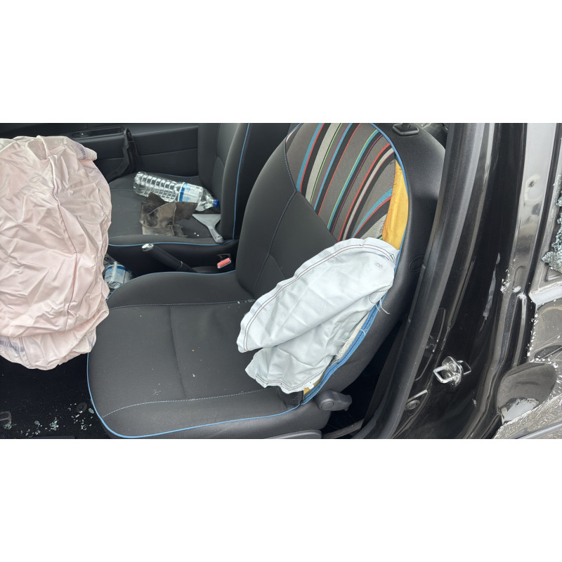 RENAULT TWINGO 2 PHASE 2 1.2i - 16V Photo n°15
