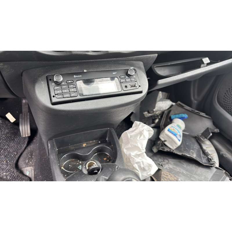 RENAULT TWINGO 2 PHASE 2 1.2i - 16V Photo n°17