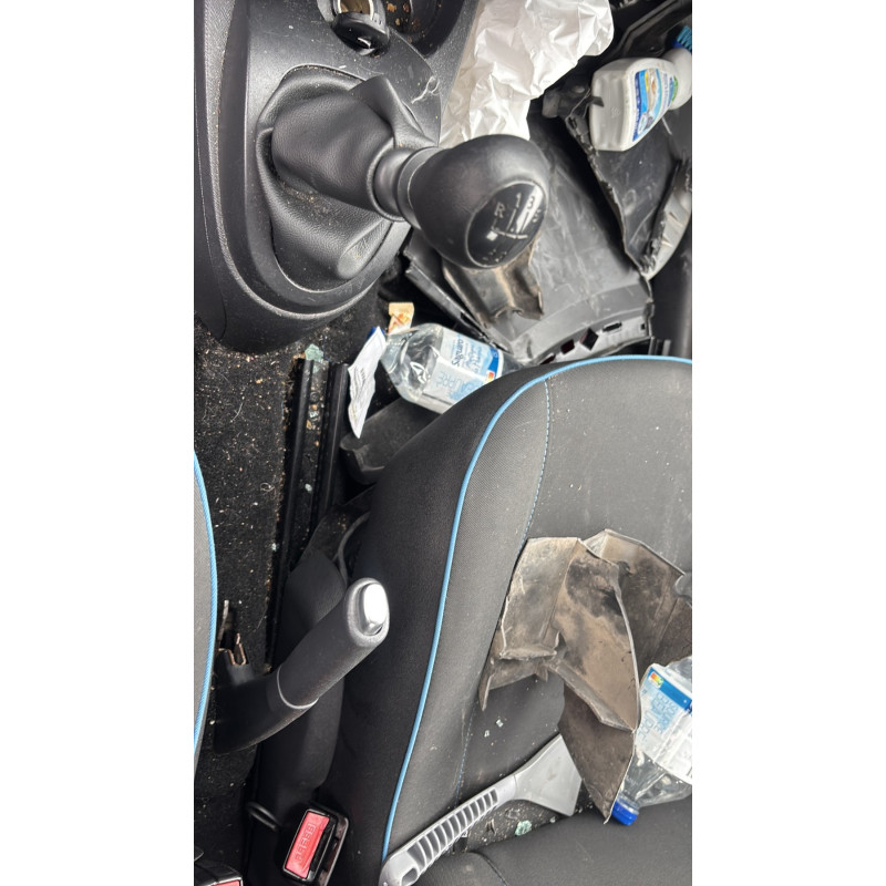 RENAULT TWINGO 2 PHASE 2 1.2i - 16V Photo n°18