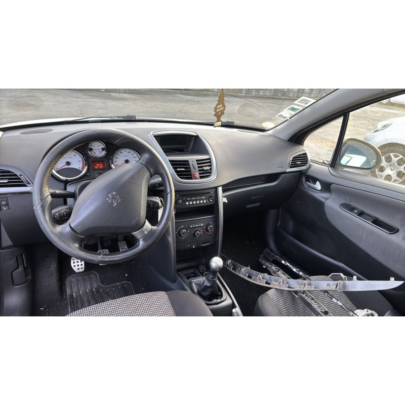 Malle/Hayon arriere PEUGEOT 207 Photo n°19