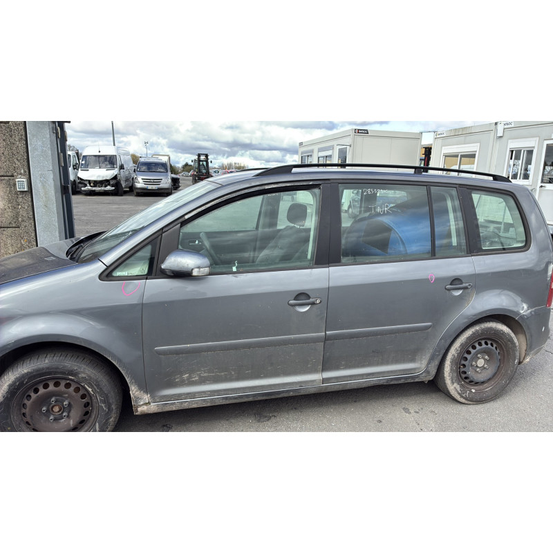 Vitre arriere gauche VOLKSWAGEN TOURAN 1 Photo n°10