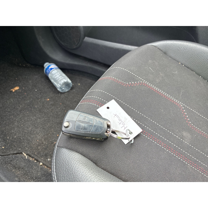 Custode avant droit OPEL CORSA D Photo n°20