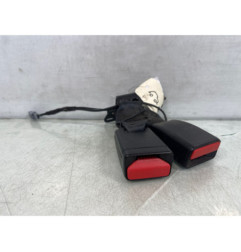Attache ceinture arriere droit RENAULT CLIO 4