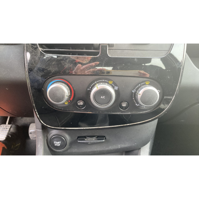 Attache ceinture arriere droit RENAULT CLIO 4 Photo n°10