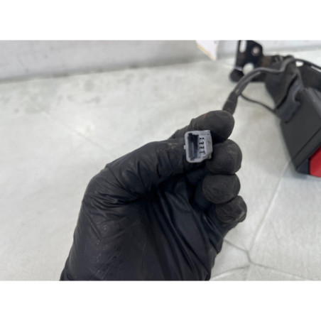 Attache ceinture arriere gauche RENAULT CLIO 4 Photo n°1