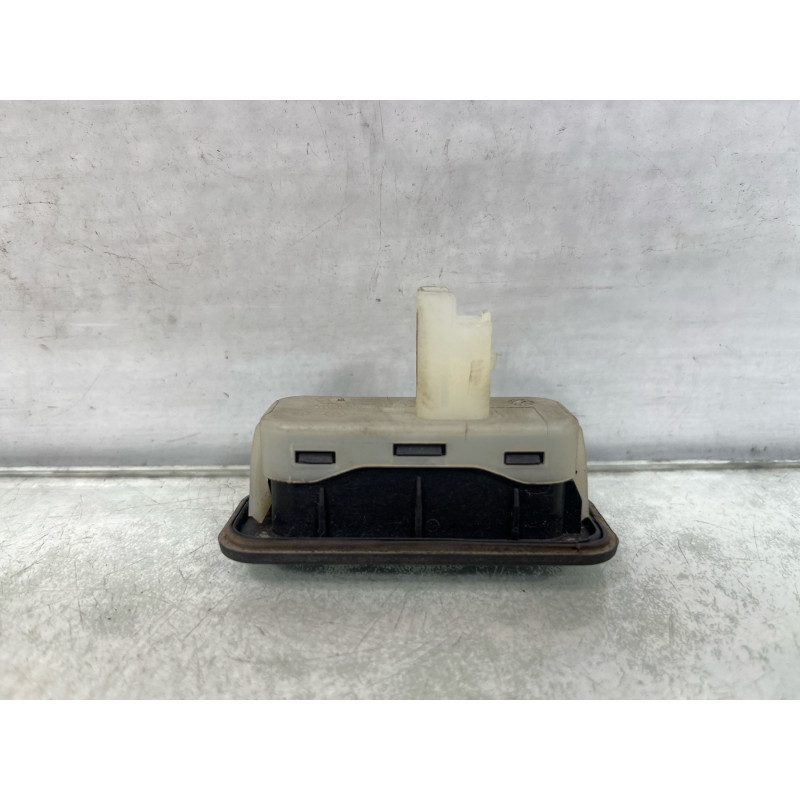 Bouton de coffre RENAULT CLIO 4 Photo n°2