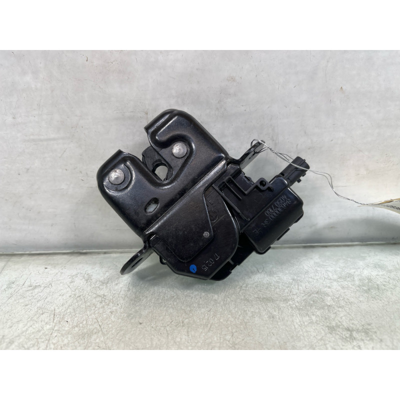 Serrure de hayon RENAULT CLIO 4 Photo n°4