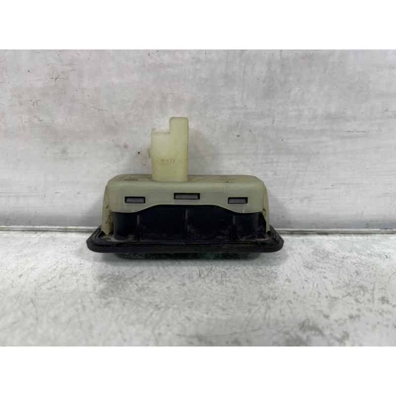 Bouton de coffre RENAULT MEGANE 3 Photo n°2