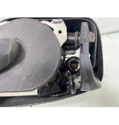 Pretensionneur de ceinture avant gauche RENAULT MEGANE 3