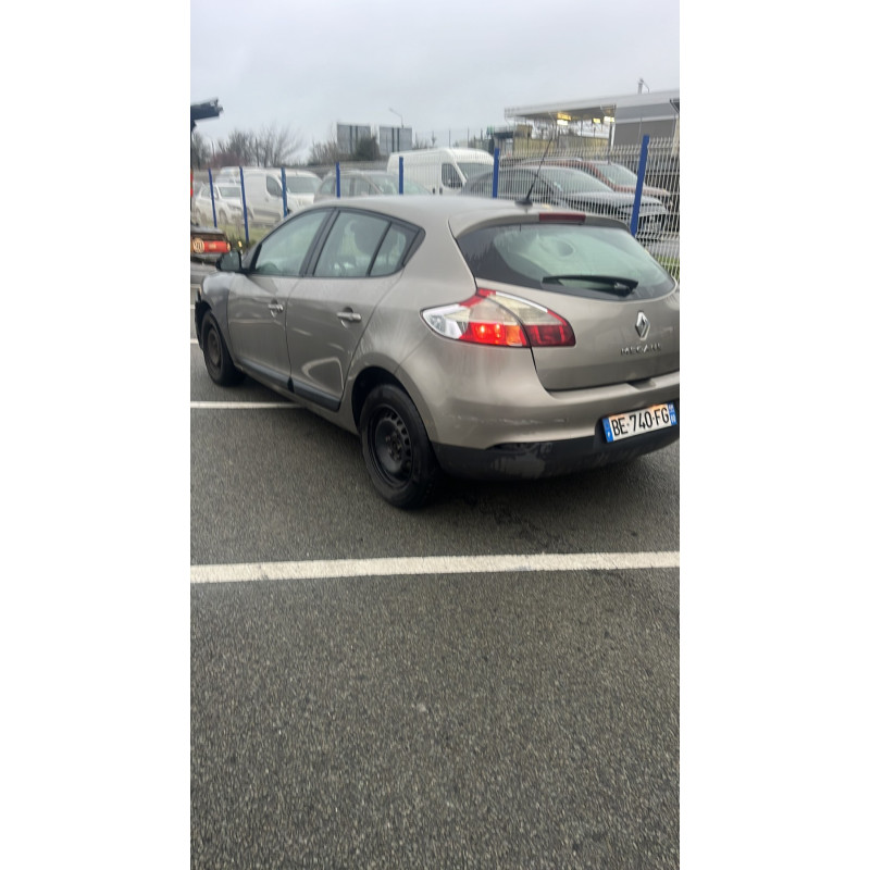 Pretensionneur de ceinture avant gauche RENAULT MEGANE 3 Photo n°9