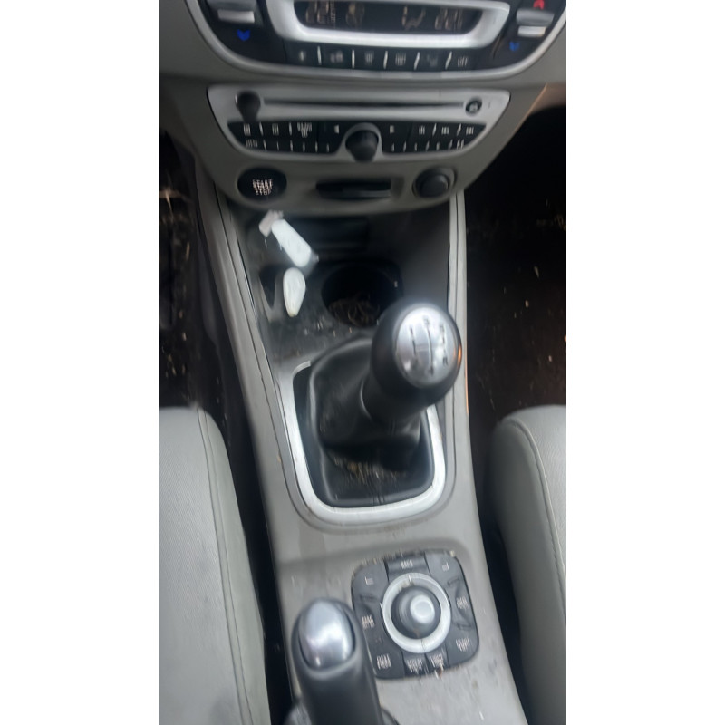 Pretensionneur de ceinture avant gauche RENAULT MEGANE 3 Photo n°14