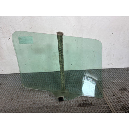 Vitre arriere gauche PEUGEOT 206