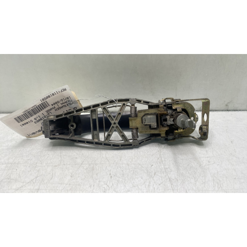 Poignee porte avant droit VOLKSWAGEN TOURAN 1 Photo n°2