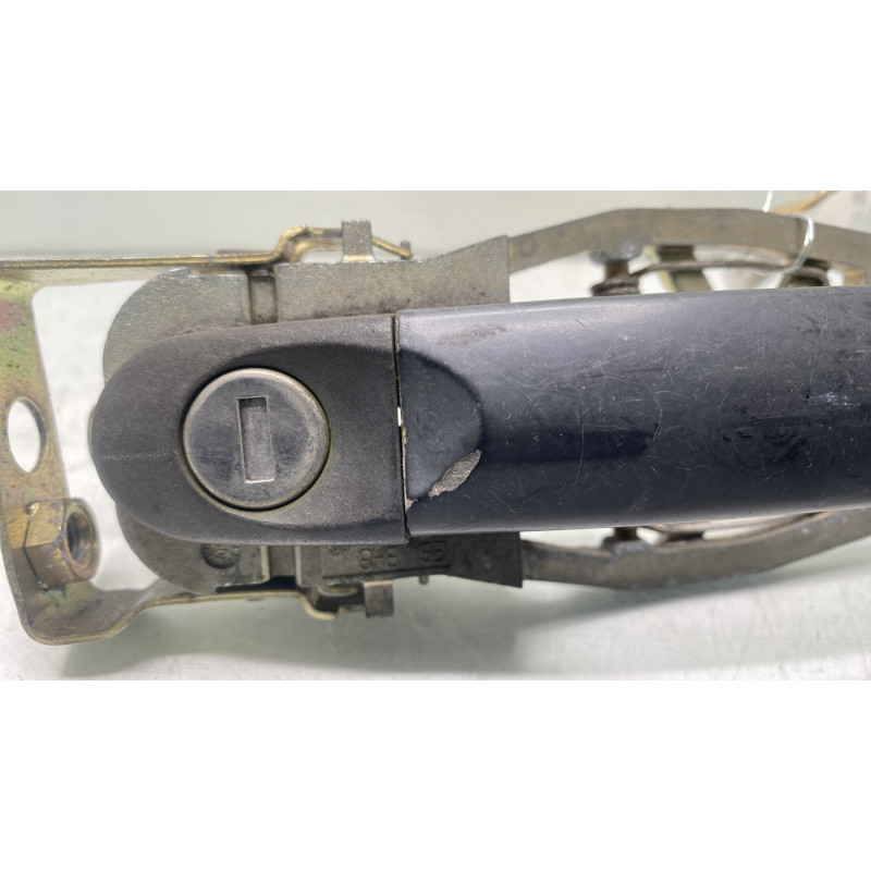 Poignee porte avant droit VOLKSWAGEN TOURAN 1 Photo n°4