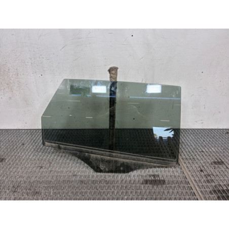 Vitre arriere droit AUDI A3 3 Photo n°1