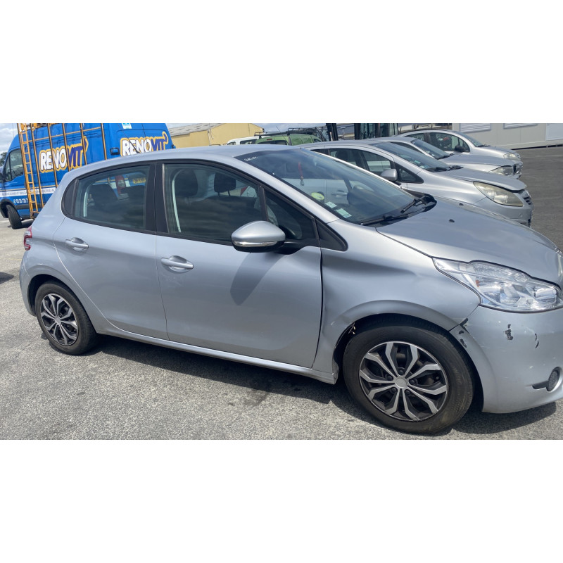 Essieu arriere PEUGEOT 208 1 Photo n°12