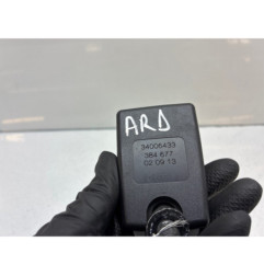 Attache ceinture arriere droit RENAULT TWINGO 2
