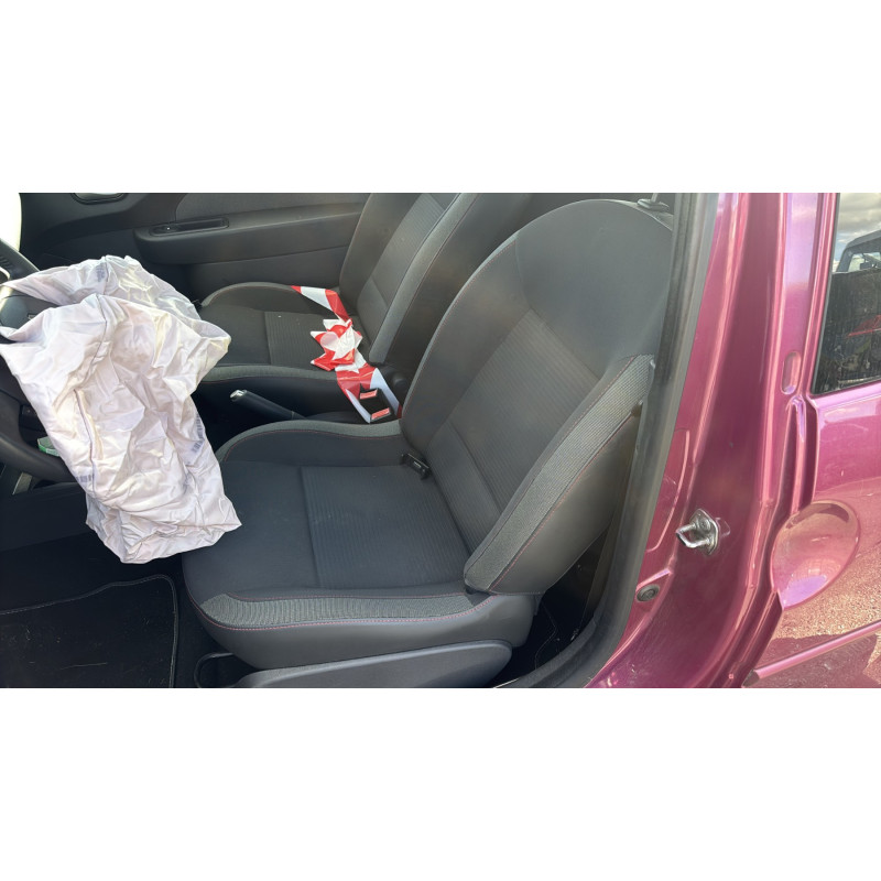 Attache ceinture arriere droit RENAULT TWINGO 2 Photo n°14