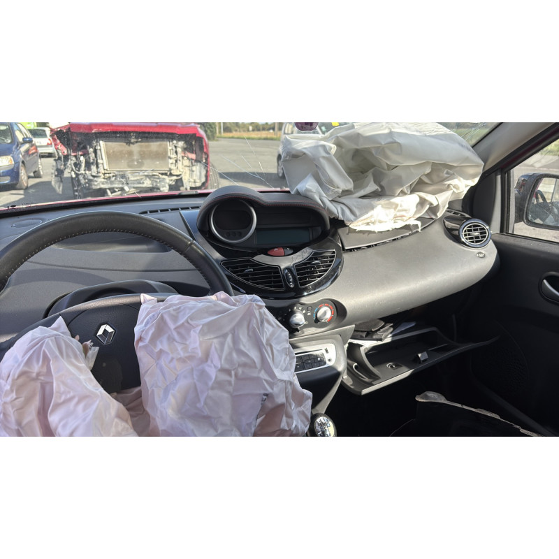 Attache ceinture arriere droit RENAULT TWINGO 2 Photo n°16