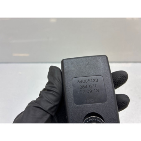 Attache ceinture arriere gauche RENAULT TWINGO 2