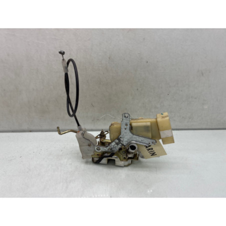 Serrure avant gauche TOYOTA YARIS 1