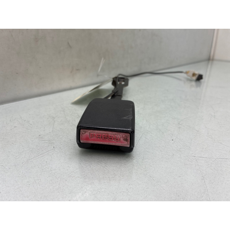 Attache ceinture avant gauche PEUGEOT 307 Photo n°3