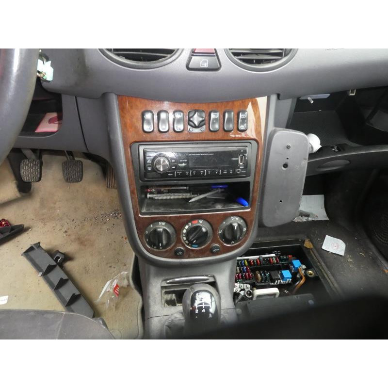 Serrure de coffre MERCEDES CLASSE A 168 Photo n°4