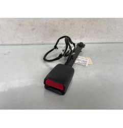 Attache ceinture avant gauche NISSAN JUKE 1