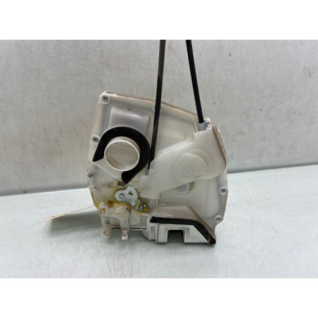 Serrure arriere droit SUZUKI SWIFT 4 Photo n°1